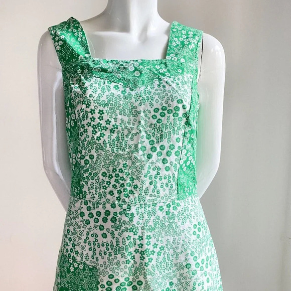 Vintage Cottage Core Micro Chintz Floral Emerald Green Ruffle Hem Midi Dress - Picture 2 of 8